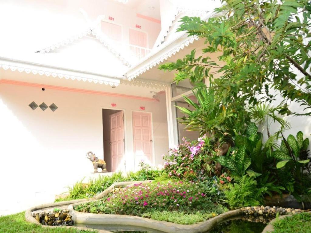 Wiangphumin Hotel Nan Buitenkant foto